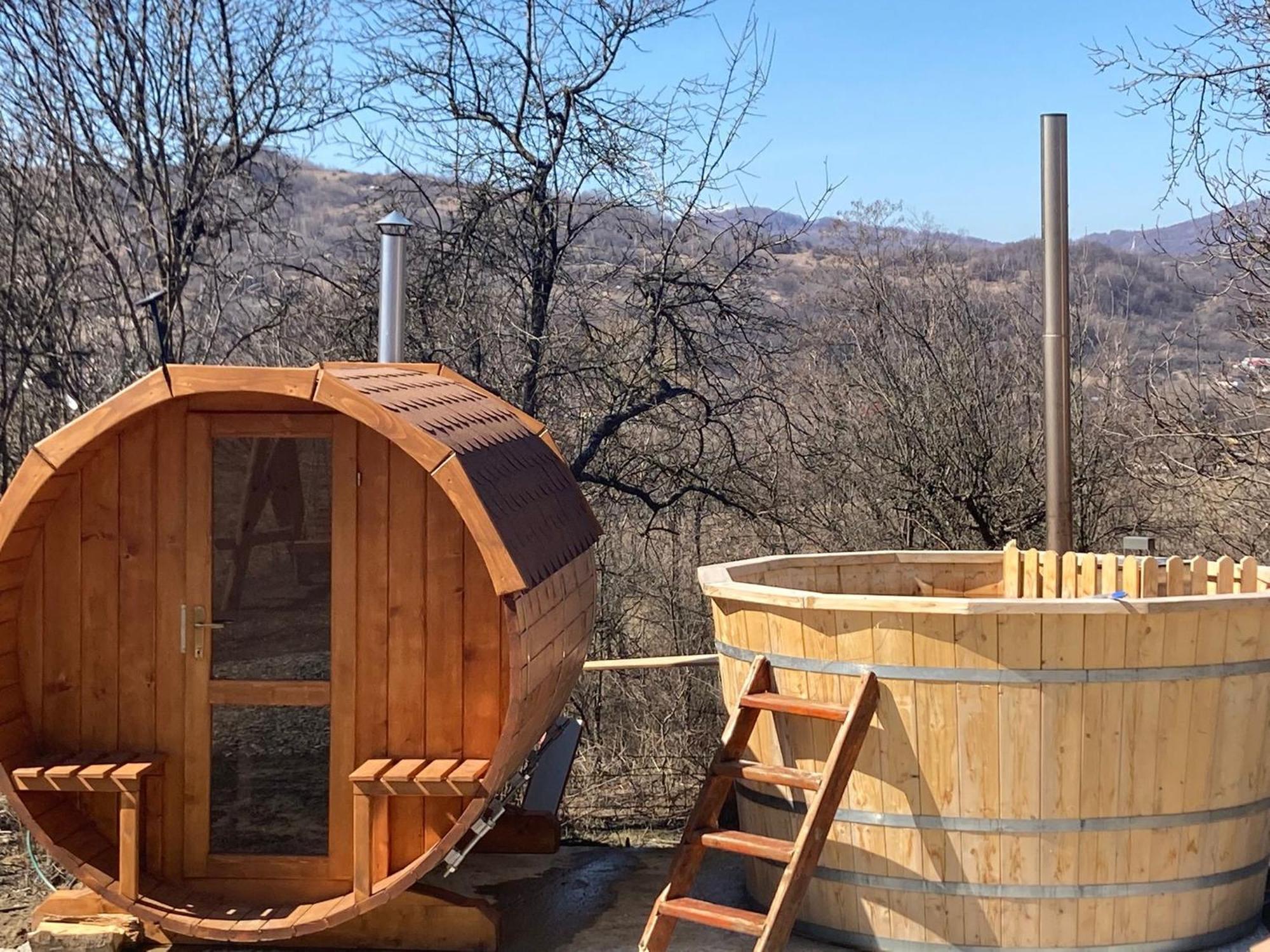 Cabanele Lu' Dinu Curtea De Arges Bagian luar foto